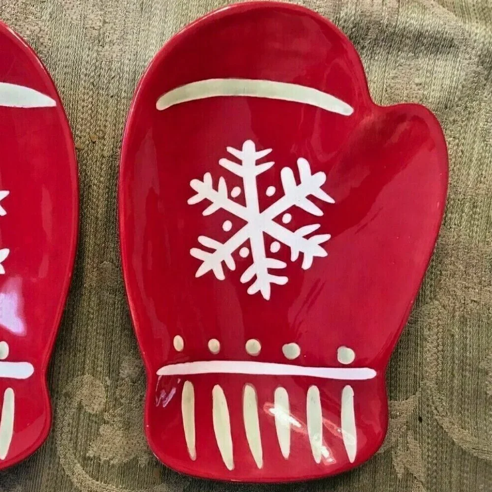NWOB HALLMARK MITTEN CHRISTMAS CANDY DISHES 2